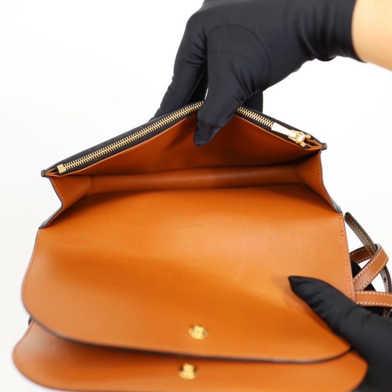 二手Celine woc 信封包-11