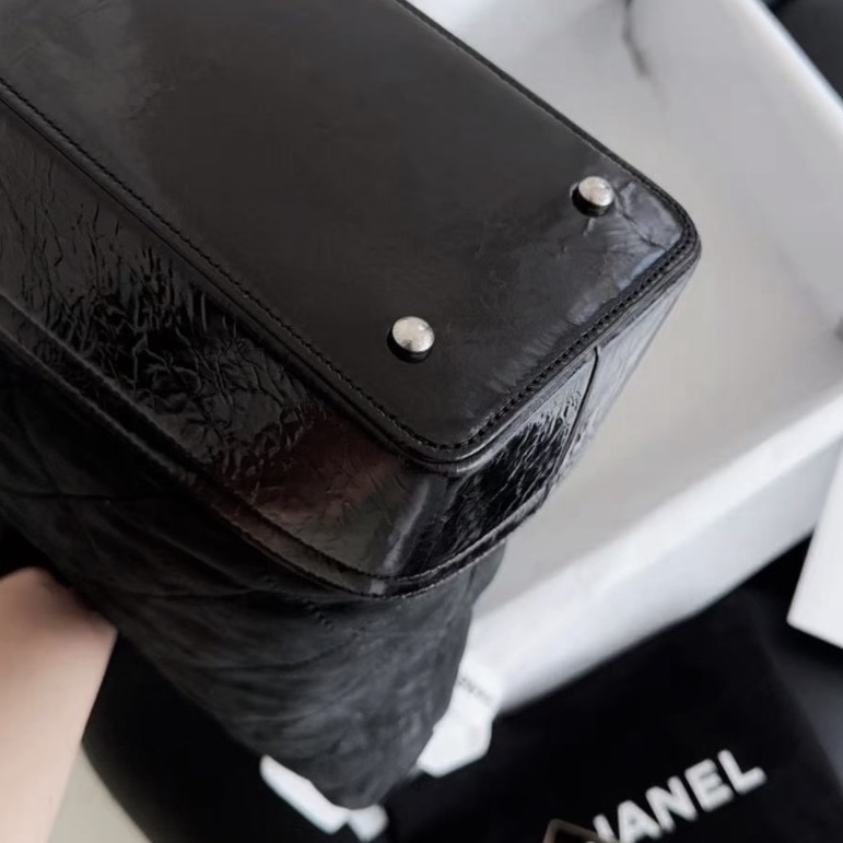 【近新閒置品】Chanel香奈兒 黑色銀扣牛皮黑銀流浪托特包tote-10