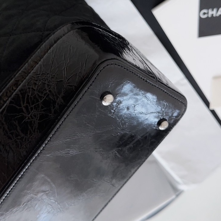 【近新閒置品】Chanel香奈兒 黑色銀扣牛皮黑銀流浪托特包tote-12