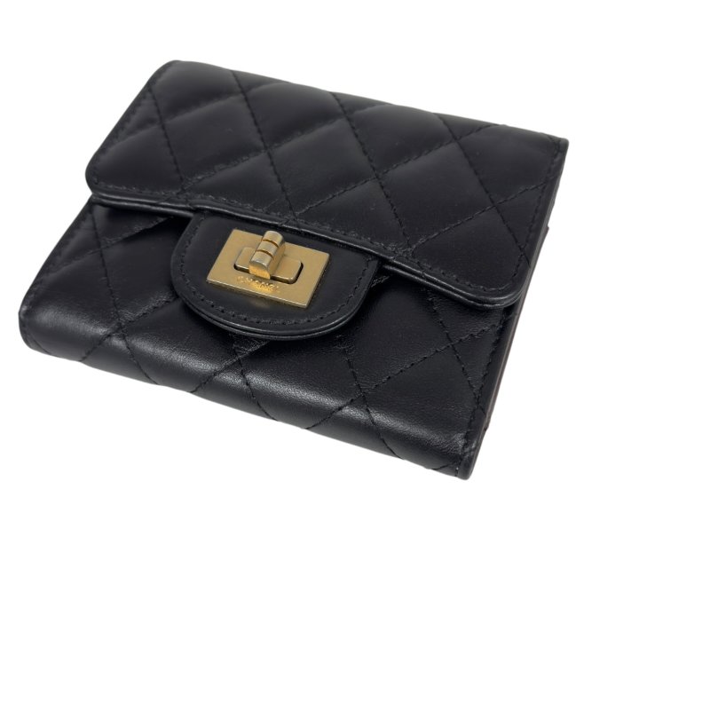 CHANEL 2.55 扭扣 短銀包-7