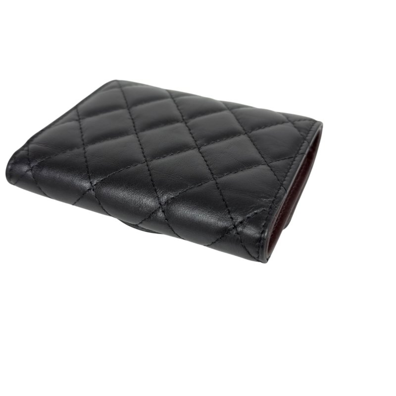 CHANEL 2.55 扭扣 短銀包-11