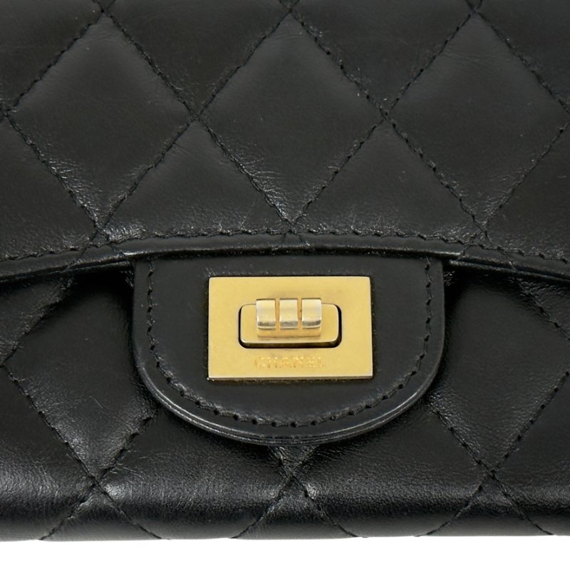 CHANEL 2.55 扭扣 短銀包-14