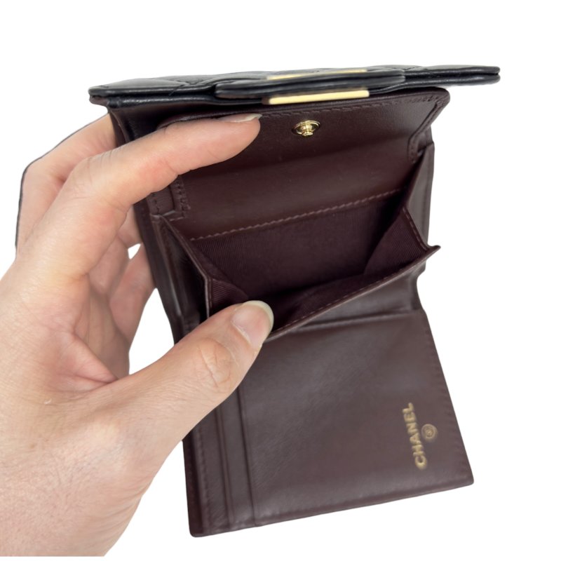 CHANEL 2.55 扭扣 短銀包-23