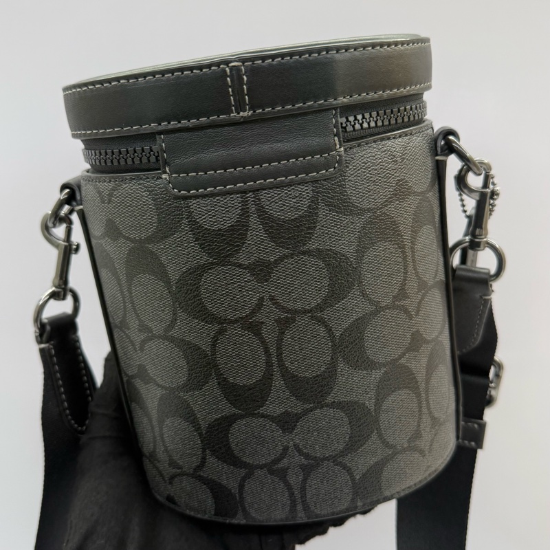 COACH 蔻馳 黑色PVC帆布SIGNATURE斜背包 C9843-1