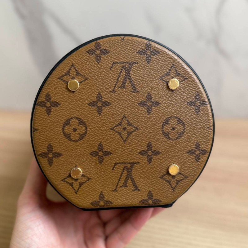 LV 路易家 Cannes 老花發財桶-12