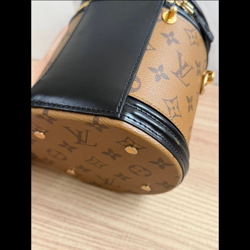LV 路易家 Cannes 老花發財桶-17