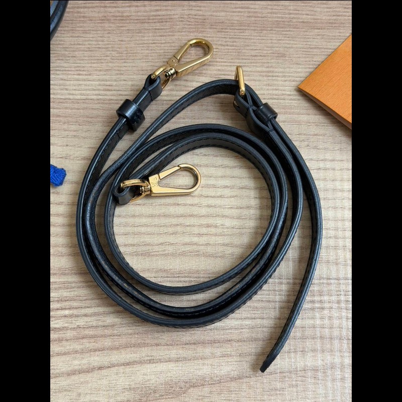 LV 路易家 Cannes 老花發財桶-23