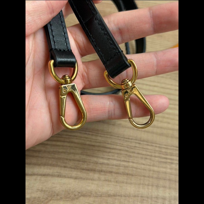 LV 路易家 Cannes 老花發財桶-24