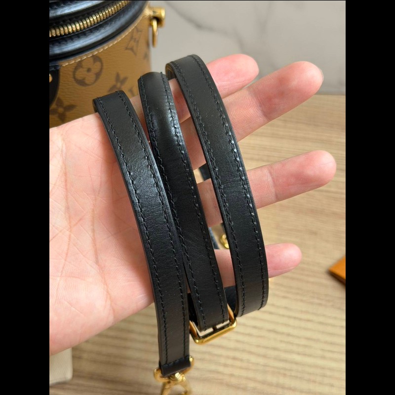 LV 路易家 Cannes 老花發財桶-25