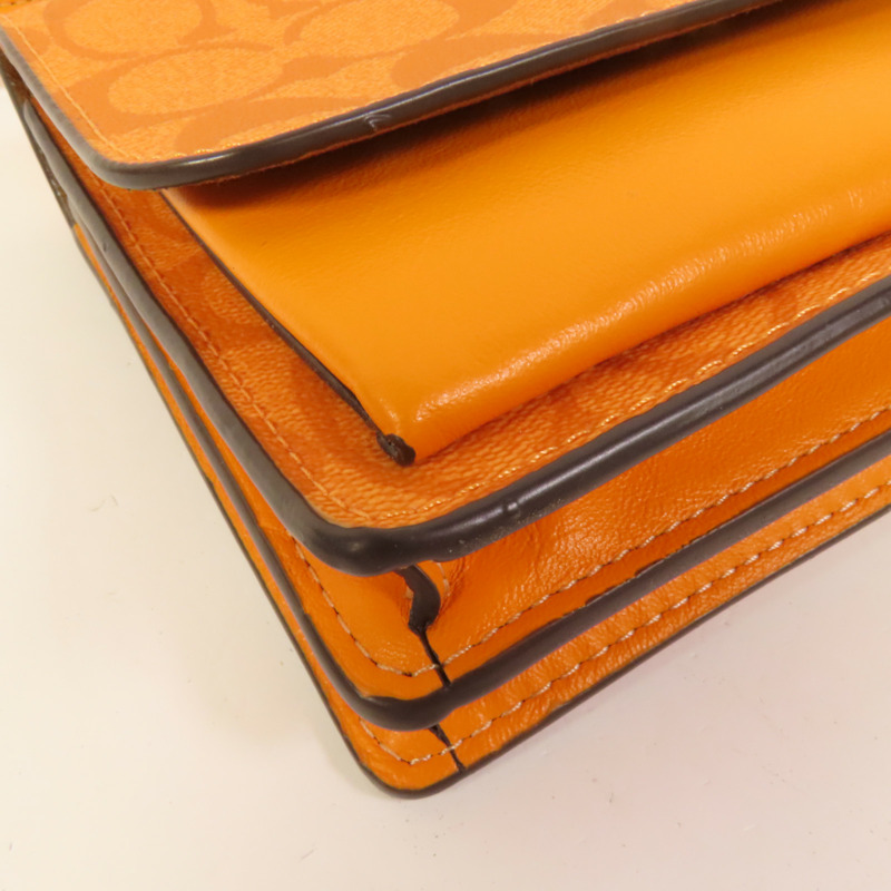 COACH 塗層帆布Mini Klare肩背袋-10