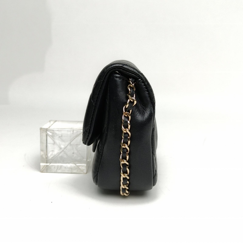CHANEL 2020春夏字母珍珠鏈條包黑色羊皮29開金扣-1