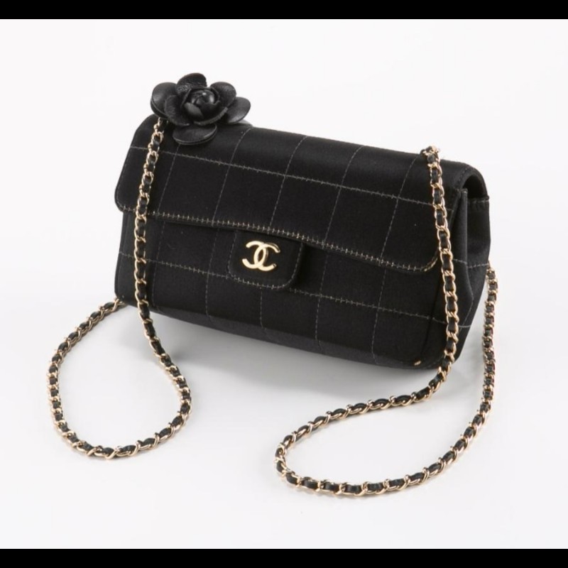 Chanel Vintage山茶花黑色緞面冰格CF-2