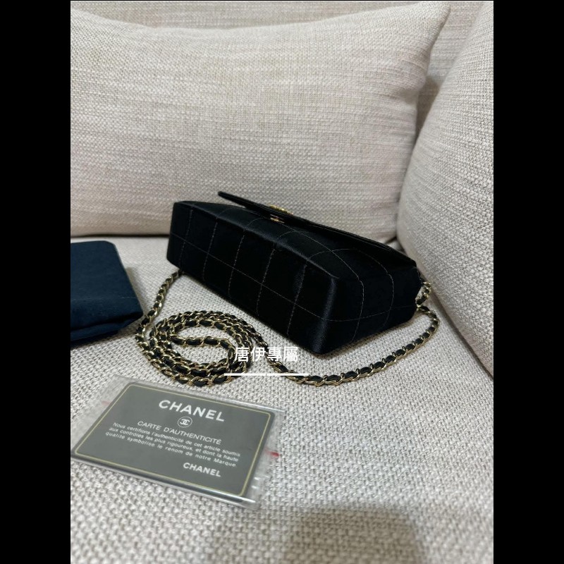 Chanel Vintage山茶花黑色緞面冰格CF-11