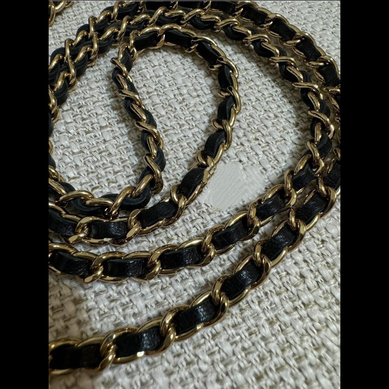 Chanel Vintage山茶花黑色緞面冰格CF-18