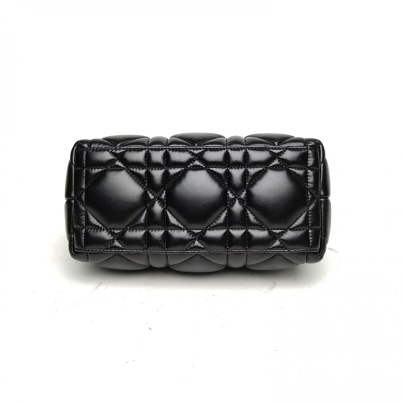 DIOR DiortravelNomad飯盒包中號黑色牛皮金扣藤格紋-3