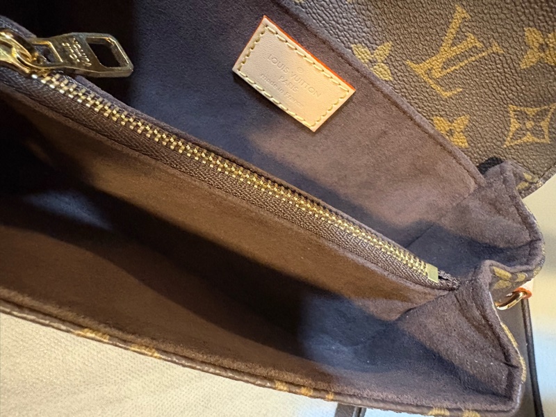 LV 九成新小郵差包-7