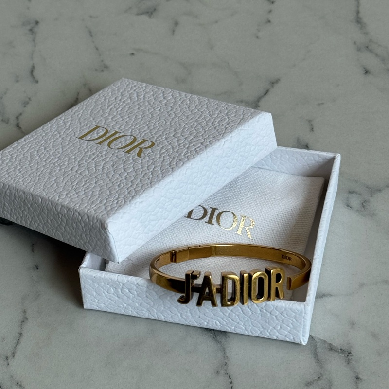 Dior復古金字母手環🫶-0