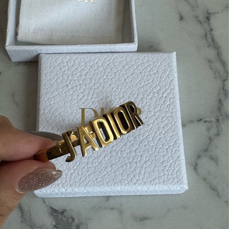 Dior復古金字母手環🫶-8