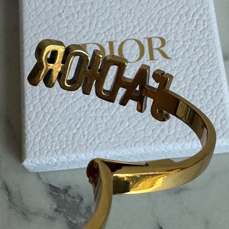 Dior復古金字母手環🫶-12