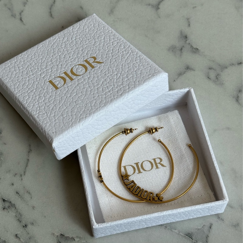 Dior金色半圓字母耳環❤️🔥❤️🔥❤️🔥-0