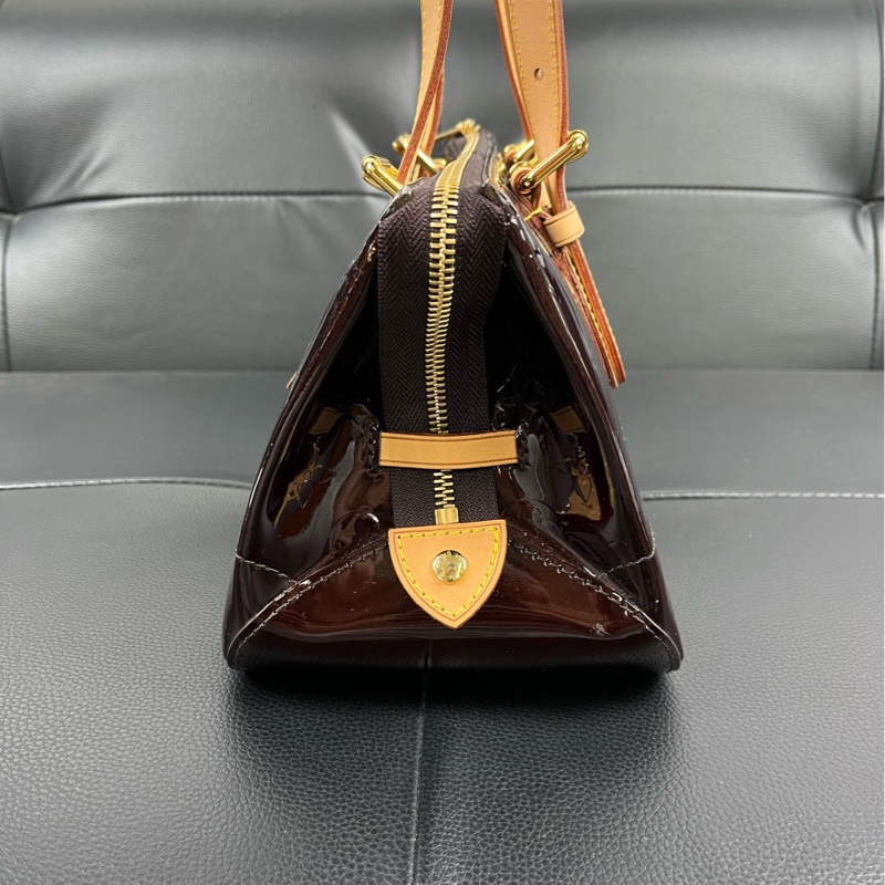 路易威登/LV 車釐子漆皮三角腋下包 中古款手提單肩包-3