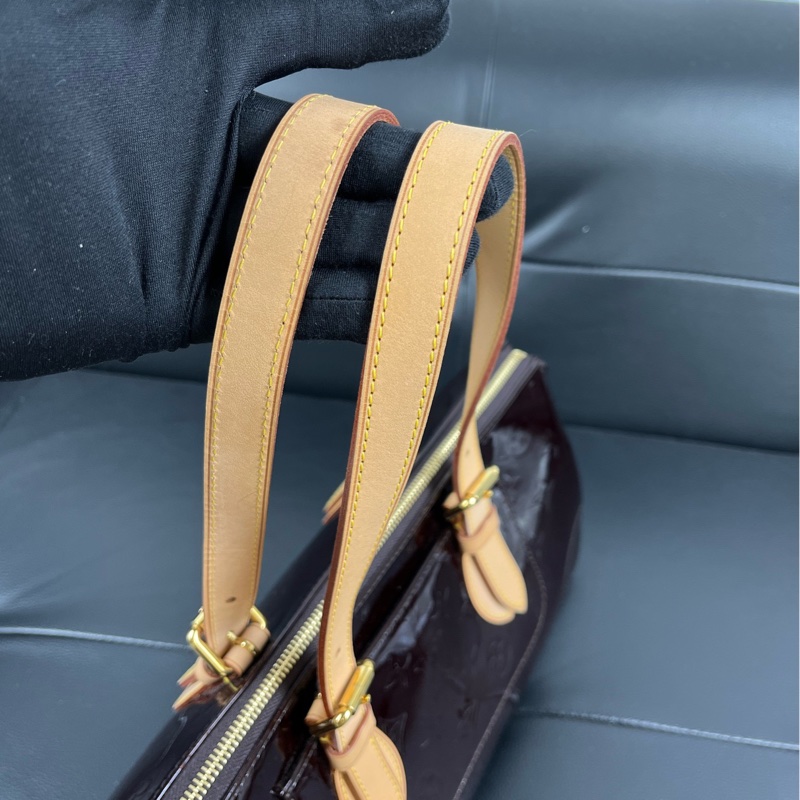 路易威登/LV 車釐子漆皮三角腋下包 中古款手提單肩包-7