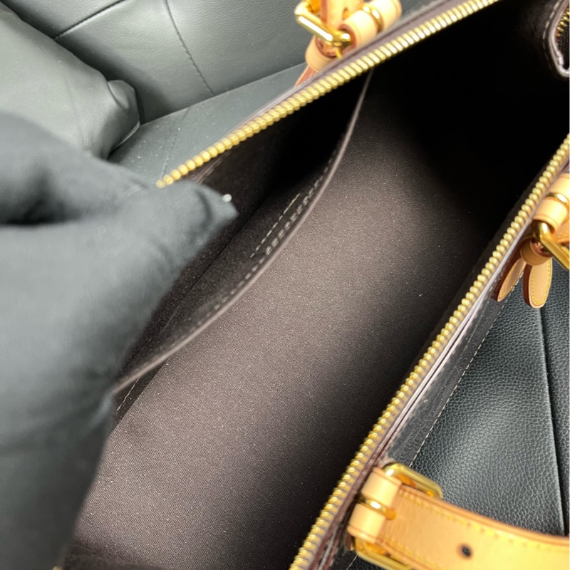 路易威登/LV 車釐子漆皮三角腋下包 中古款手提單肩包-8