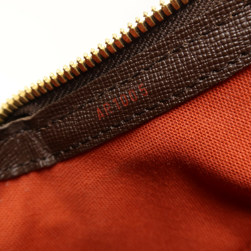 LOUIS VUITTON Damier Belem MM肩背袋-6