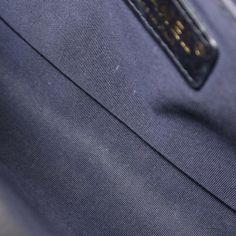 CHANEL 牛皮皮革Boy 25鏈帶肩背袋-13