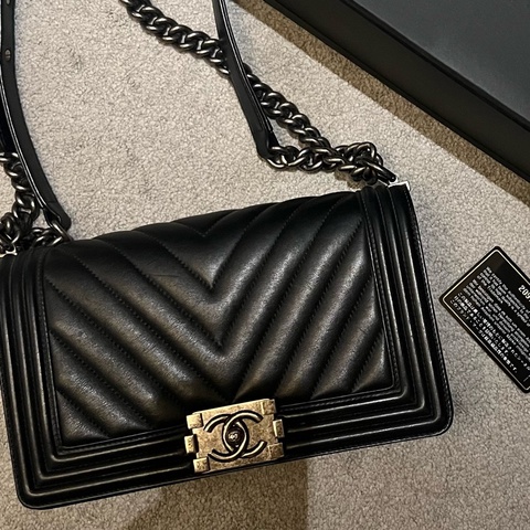CHANEL LEBOY 山型紋 牛皮25cm 復古銀扣 肩背 斜背 手提