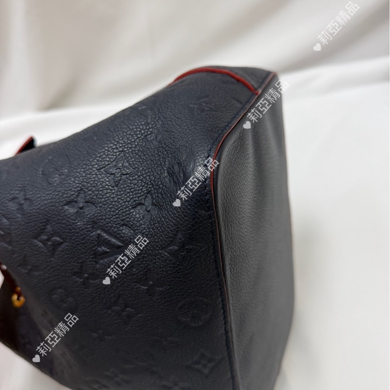 莉亞精品♡ Lv M45306 藍壓紋水桶 二手-6