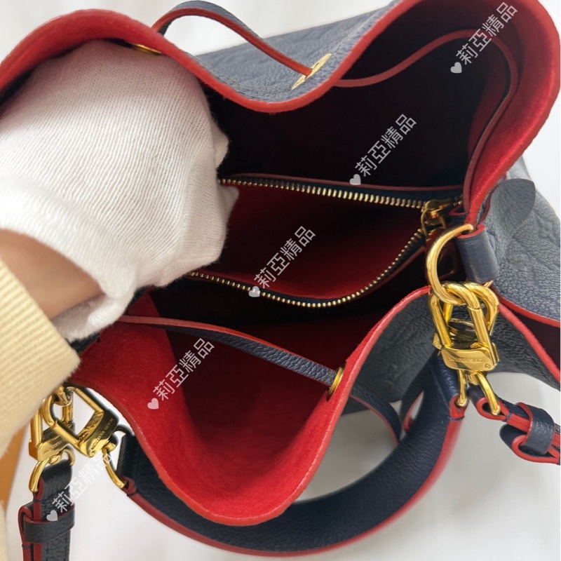 莉亞精品♡ Lv M45306 藍壓紋水桶 二手-10