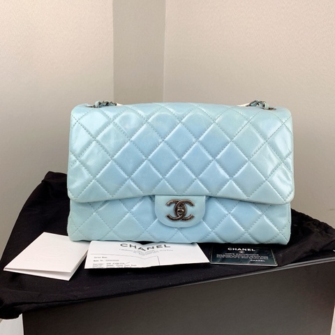 香奈兒/Chanel 經典CF Jumbo 銀扣淺藍色油蠟皮牛皮菱格紋口蓋包 配件：盒子，塵袋，保卡，購證30x10x20cm