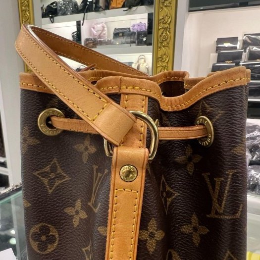 東區正精品㊣LV NOE MINI M42227 原花抽繩束口金釦手提水桶包迷你款 RZ6380-4