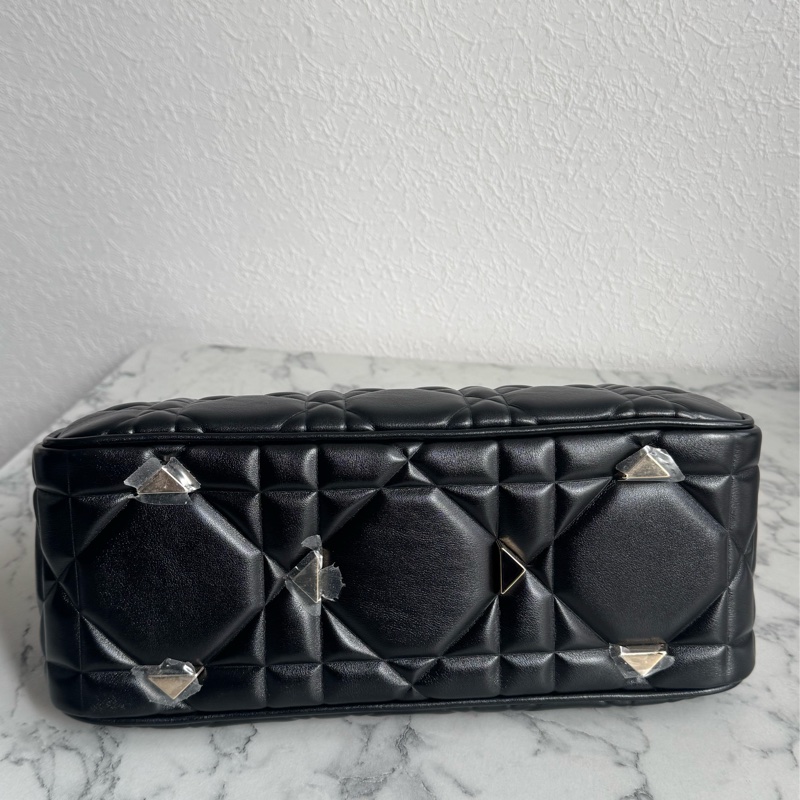 Dior黑色藤格紋淡金手提兩用包-5