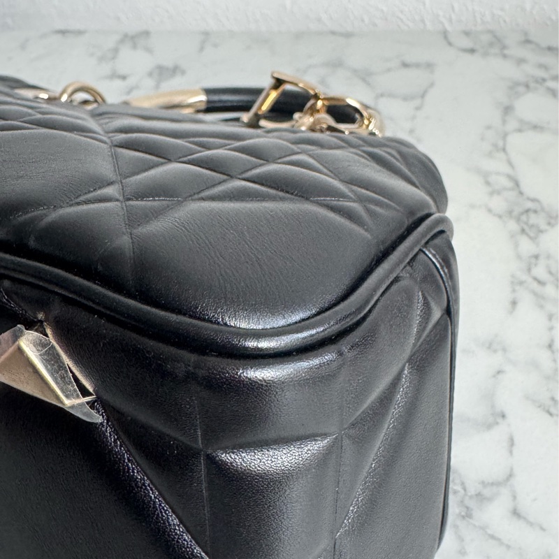 Dior黑色藤格紋淡金手提兩用包-7