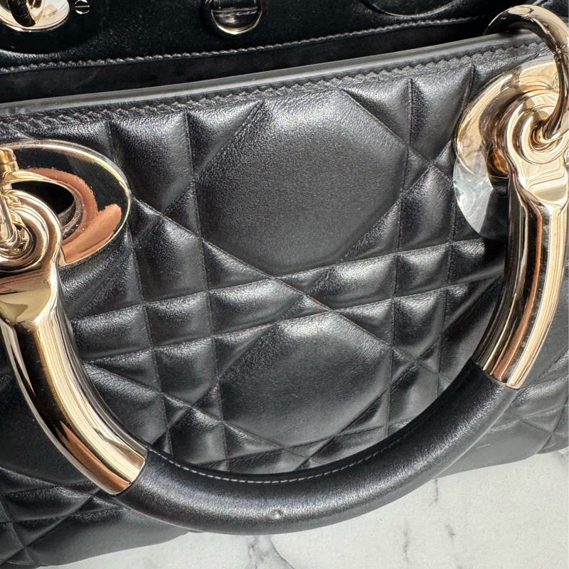 Dior黑色藤格紋淡金手提兩用包-23