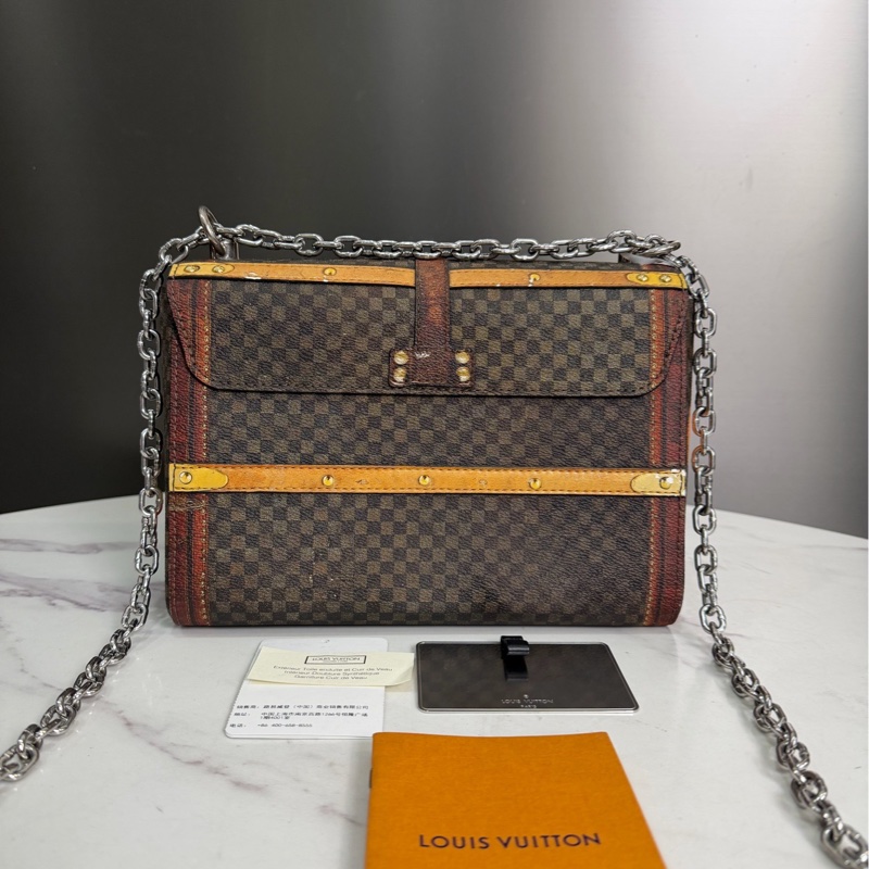 LOUIS VUITTON路易威登 中號扭扭帶全新鏡子金屬徽標搭配硬箱圖案單肩斜挎手提包-3