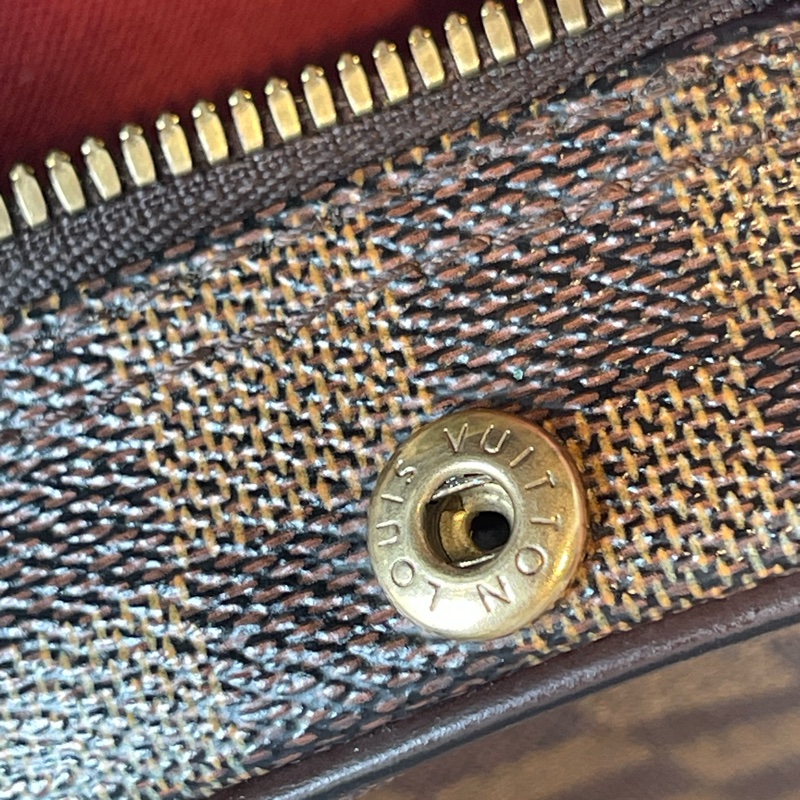 正品LV 棋盤格豆腐包-1