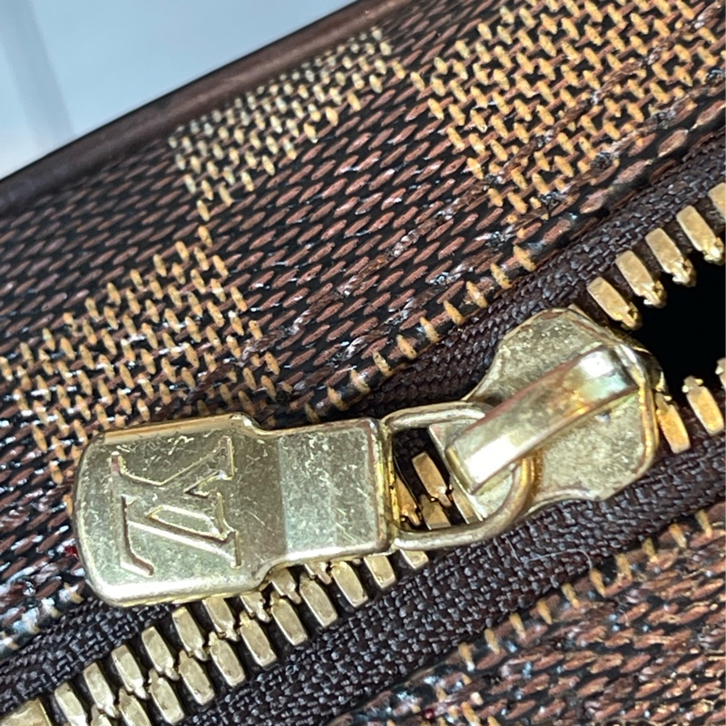 正品LV 棋盤格豆腐包-2