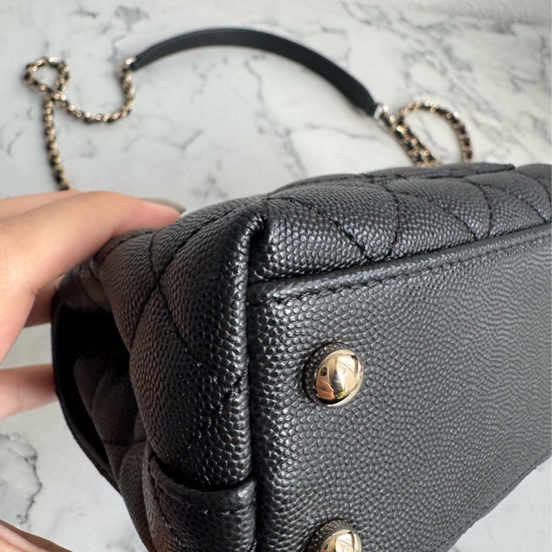 Chanel黑荔枝淡金雙C mini handle-9