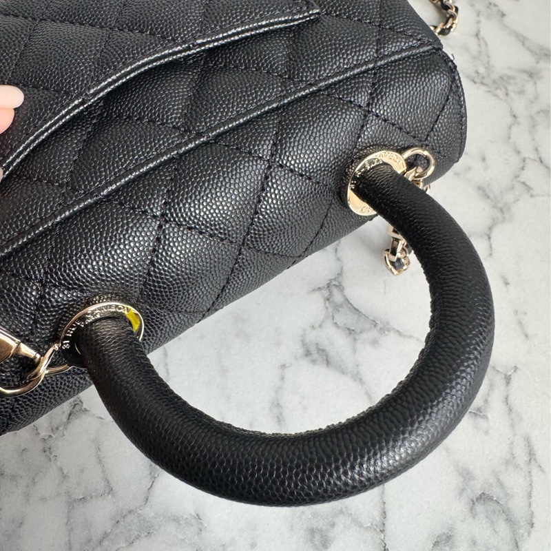 Chanel黑荔枝淡金雙C mini handle-11