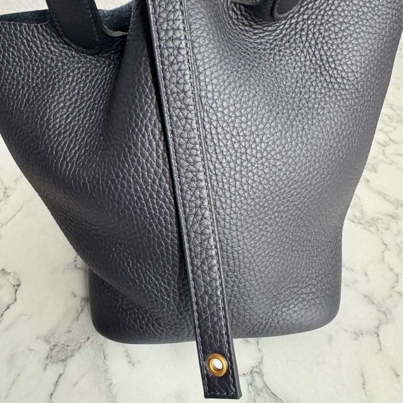 Hermes海軍藍金釦picotin18-19