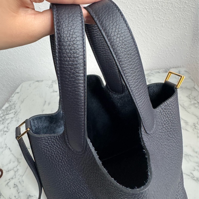 Hermes海軍藍金釦picotin18-22