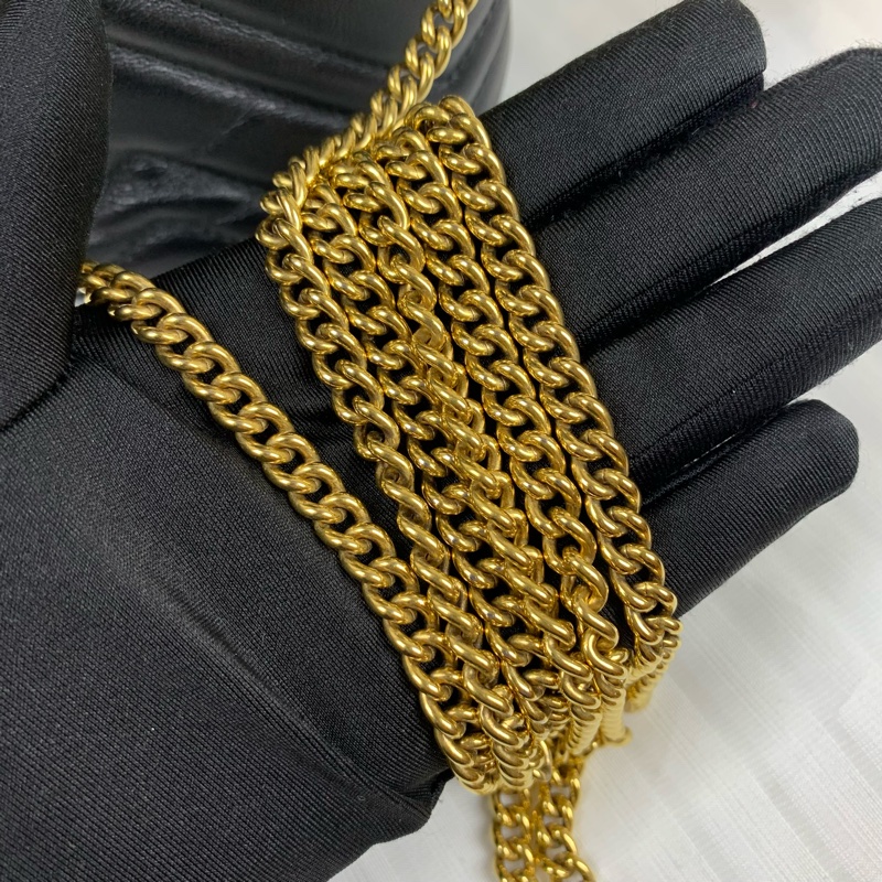 古馳/Gucci GG Marmont系列 馬蒙金扣黑色V紋 抽繩链条Mini水桶包斜背包 背面飾有心形圖案 13x10x18cm-6