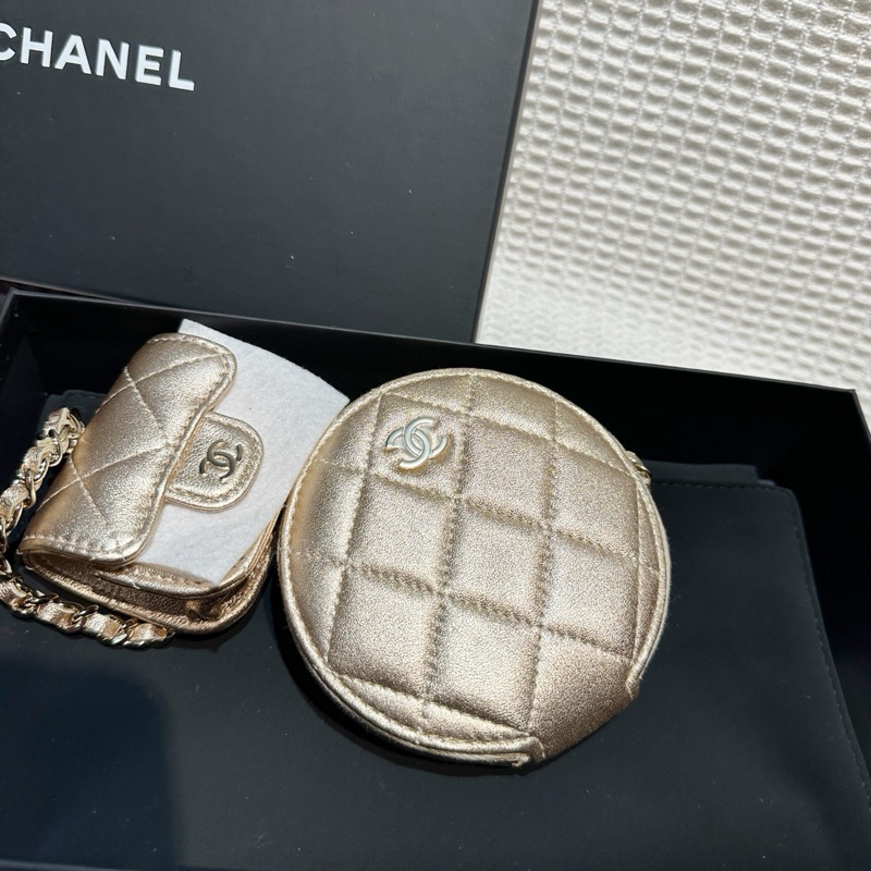 閒置新CHANEL香奈兒25C 香檳金羊皮圓餅包二合一鏈條包耳機包～芯片款-0