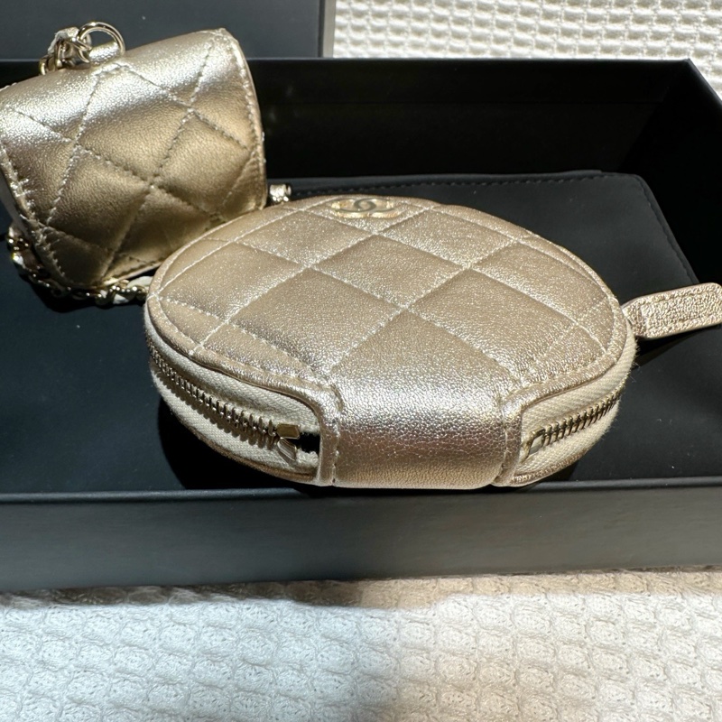 閒置新CHANEL香奈兒25C 香檳金羊皮圓餅包二合一鏈條包耳機包～芯片款-4