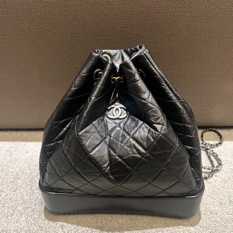 CHANEL 流浪後背 中型 A94502Y61477-94305-0