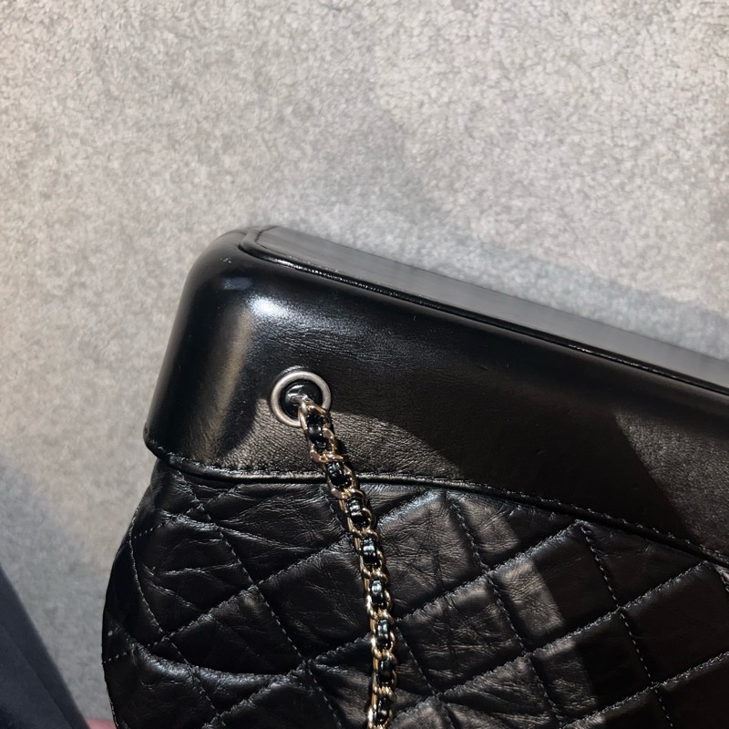 CHANEL 流浪後背 中型 A94502Y61477-94305-21