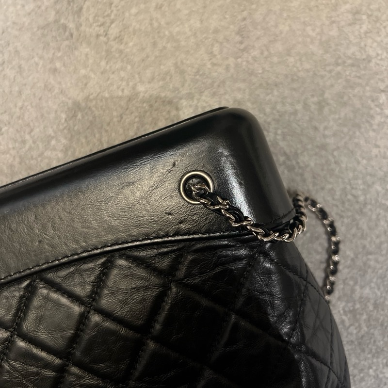 CHANEL 流浪後背 中型 A94502Y61477-94305-22